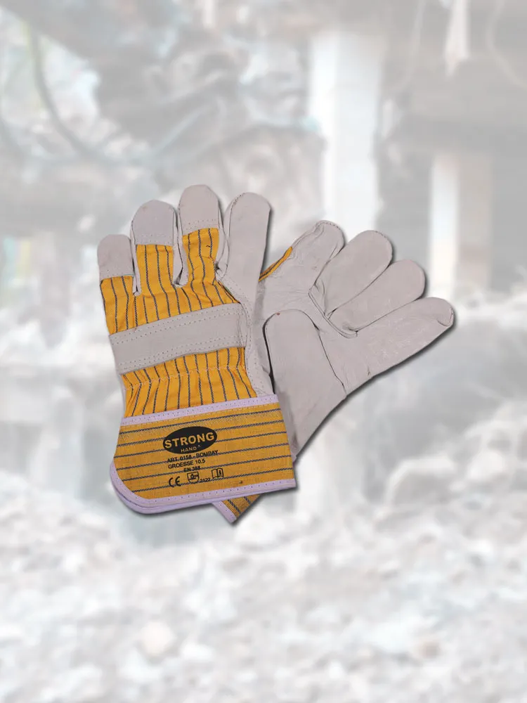 admin|strong_hand_0158_em.jpg